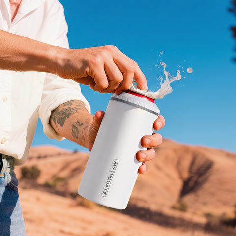 MYTHQUATE sweat-proof exterior stays dry and comfortable to touch.