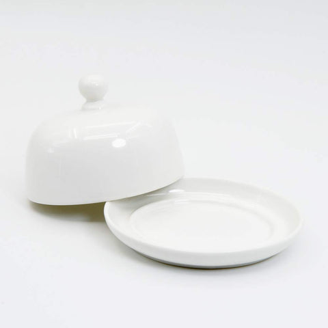 NAGU kitchen-friendly butter dish fits fridge storage while preserving flavor.