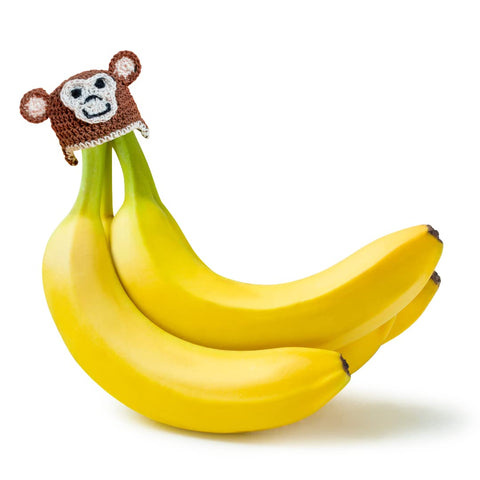 NANA HATS magnetic silicone cap fits banana stems securely and reduces browning