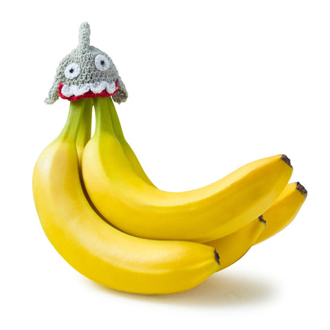 NANA HATS magnetic silicone cap over banana crown aids easy storage