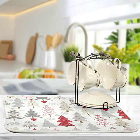 Nander dish drying mat demonstrates water absorption on a kitchen counter