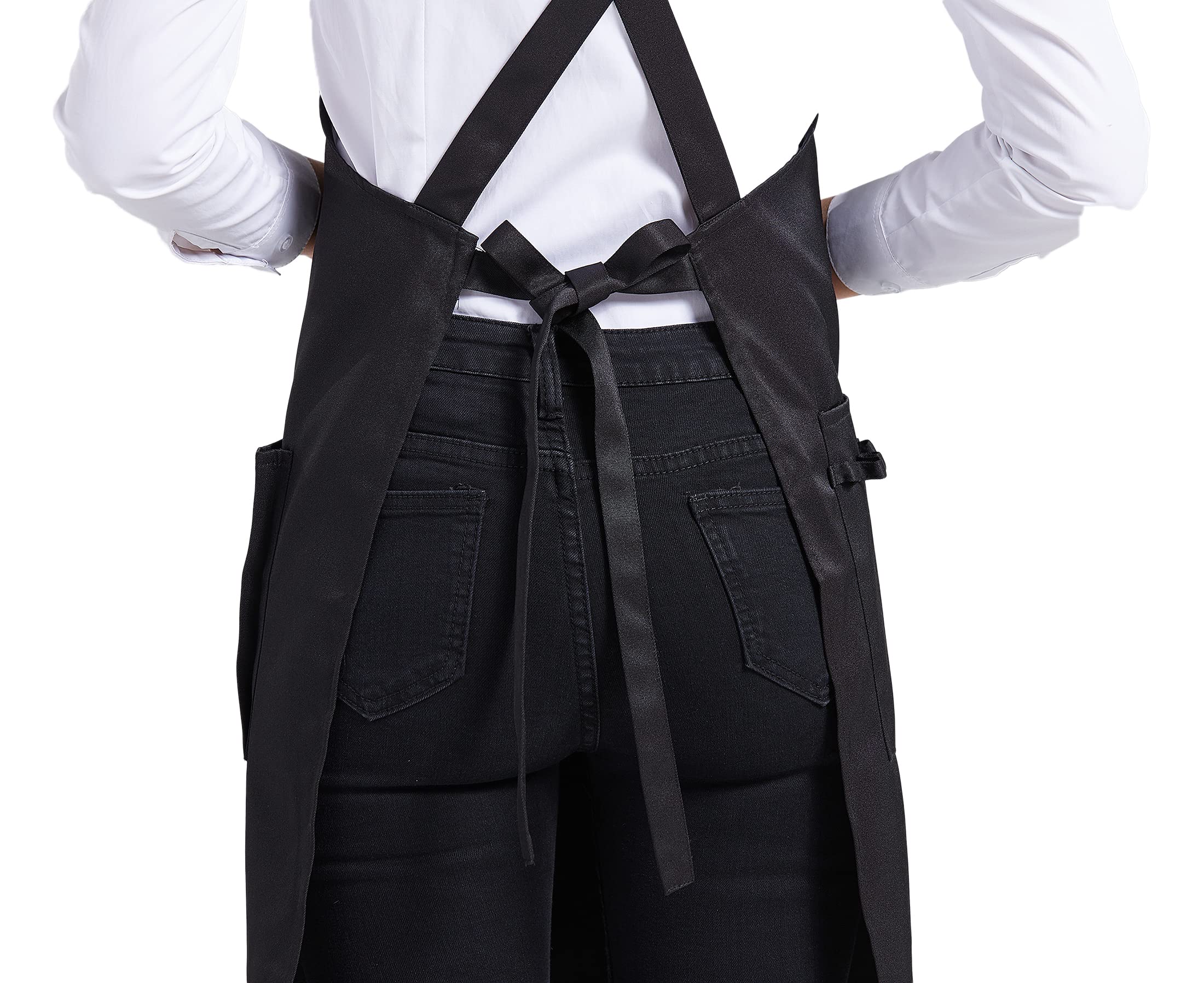 Nanxson four-pocket layout helps organize tools and small devices on the job.