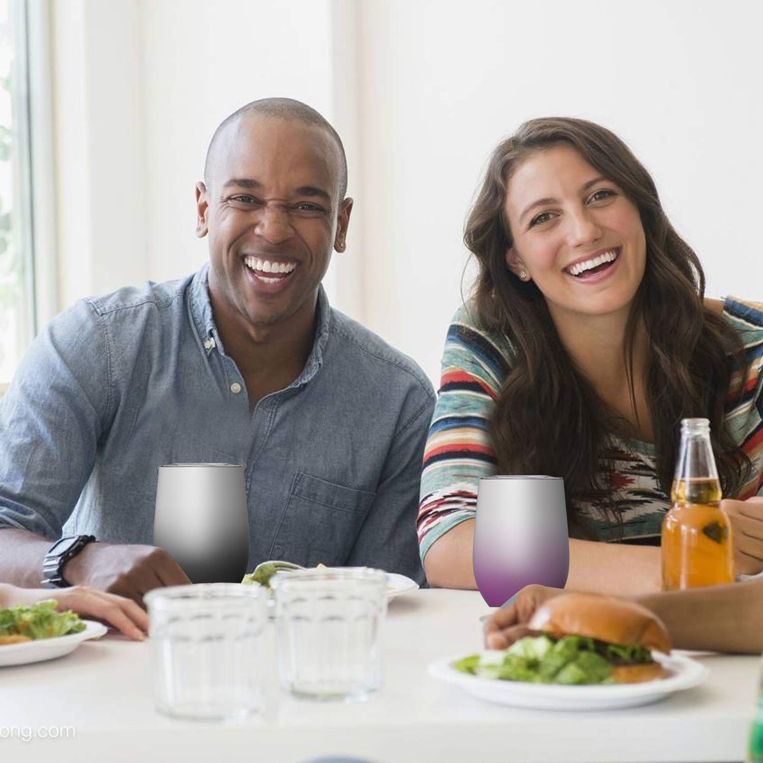 NATUMAX tumbler with lid keeps drinks secure and reduces splashes while traveling.
