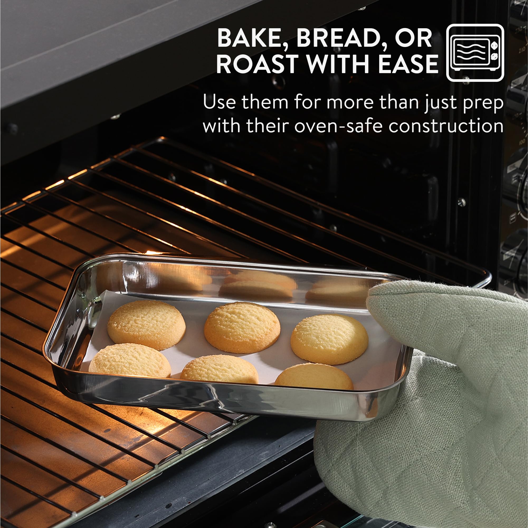Navaris Breading Trays measure 9 x 5.9 inches, ideal for cutlets