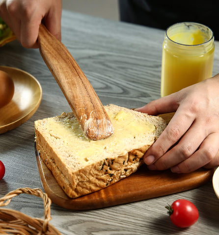 NAYAHOSE spurtle resisting heat while stirring thick batters or stews