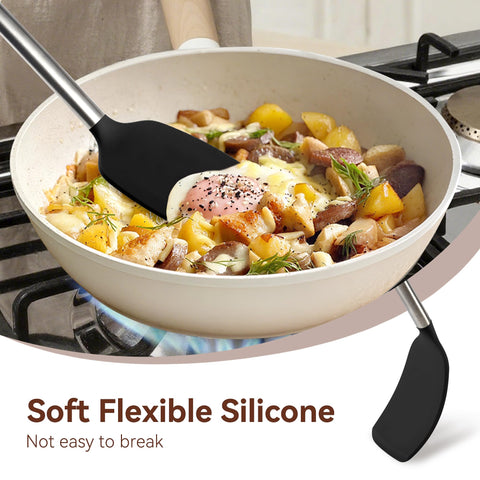 NCUE silicone spoons and spatulas provide a wide contact surface.