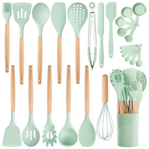 NCUE silicone utensils holder keeps tools organized and within reach during busy cooking