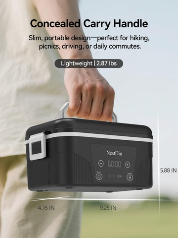 NestDin carrying bag protects the Lunch Box for travel.