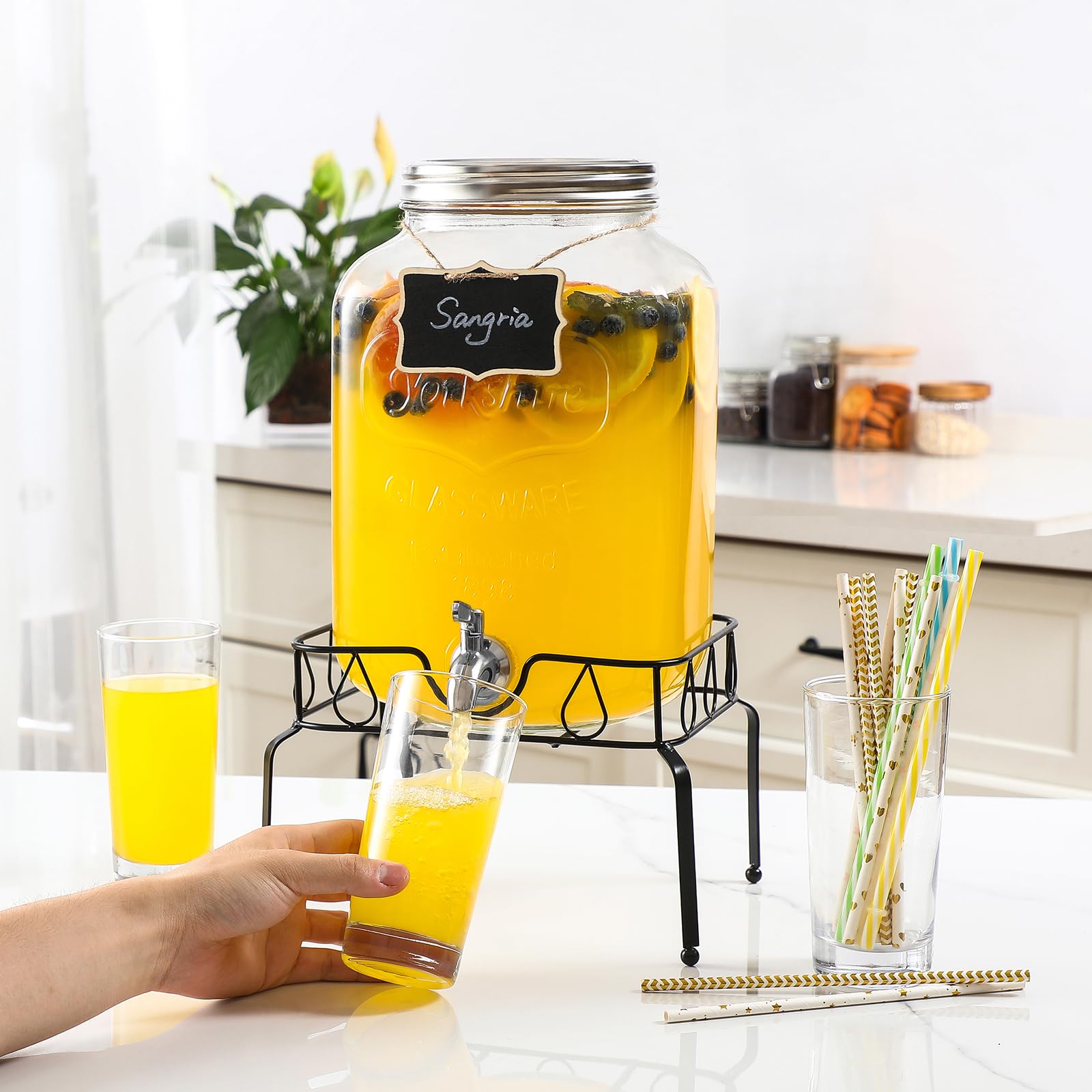 NETANY includes a blackboard label for quick beverage labeling.