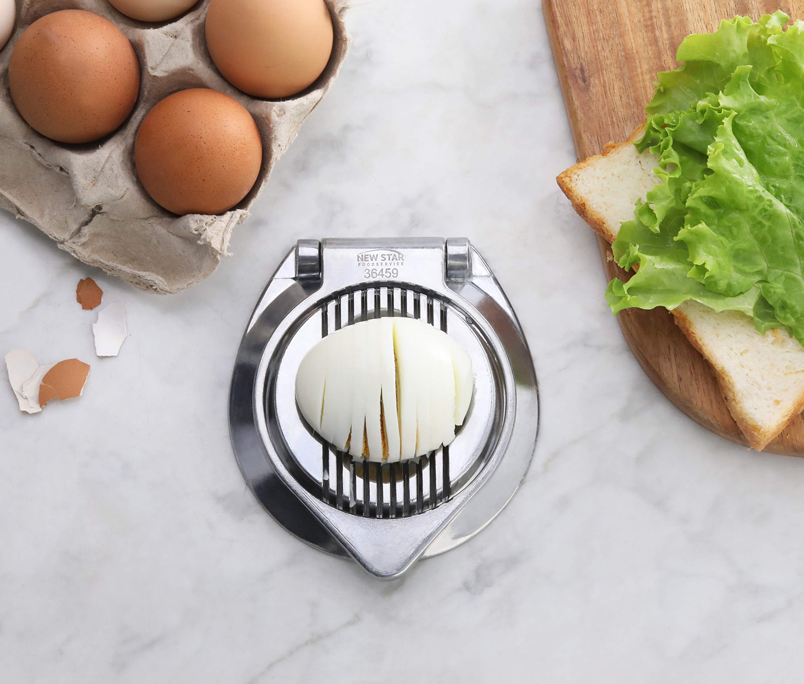New Star Foodservice 36459 stainless steel wires ensure smooth, consistent results.