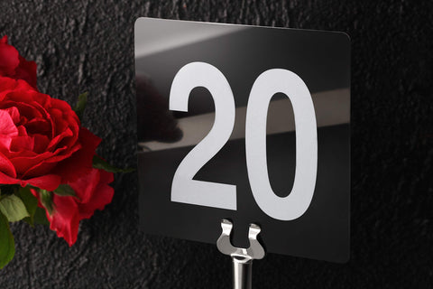 New Star Foodservice 23084 fits standard table number holders for easy setup.
