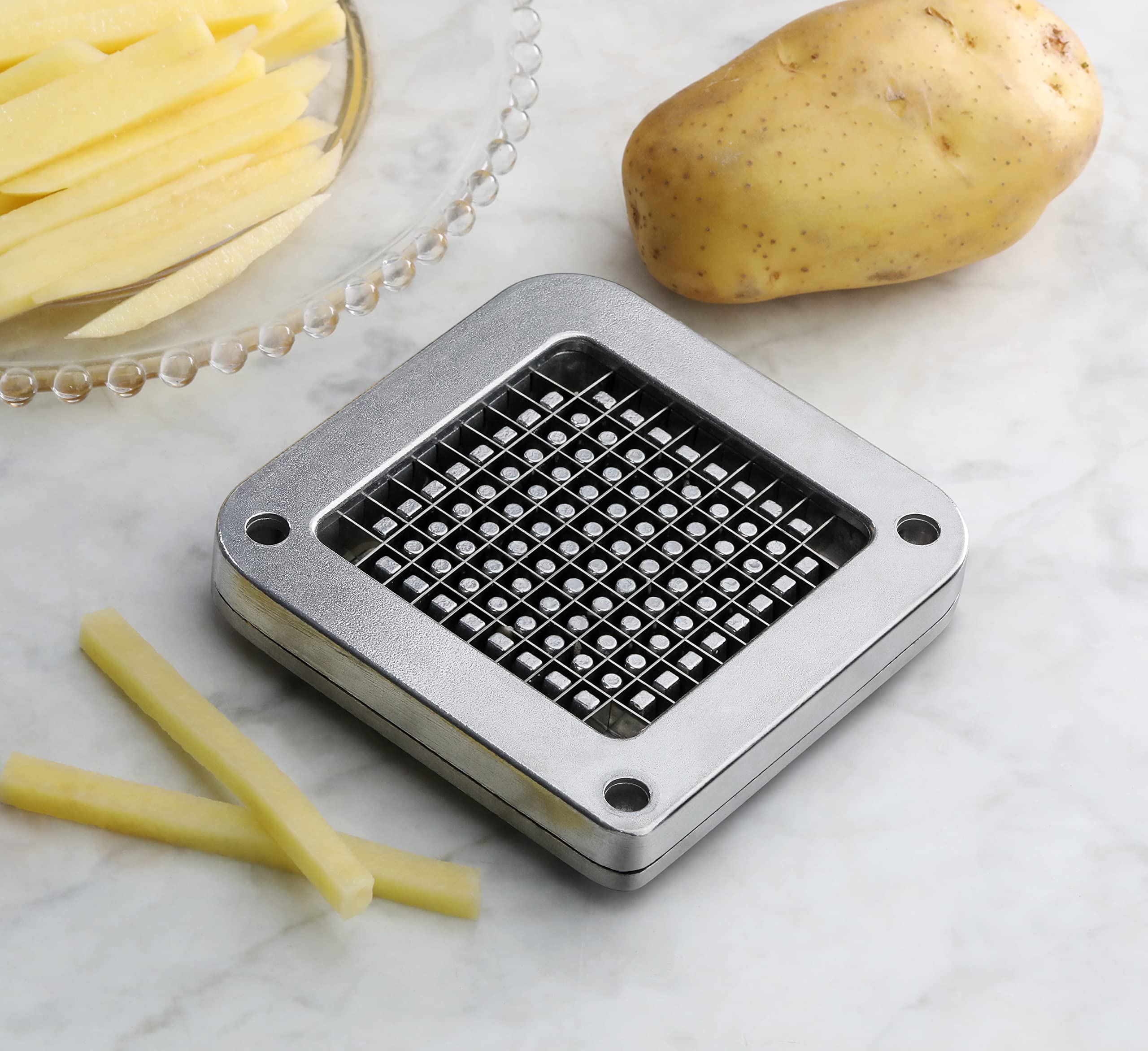 New Star 37340 1/4 inch cut size holes visible for consistent fries