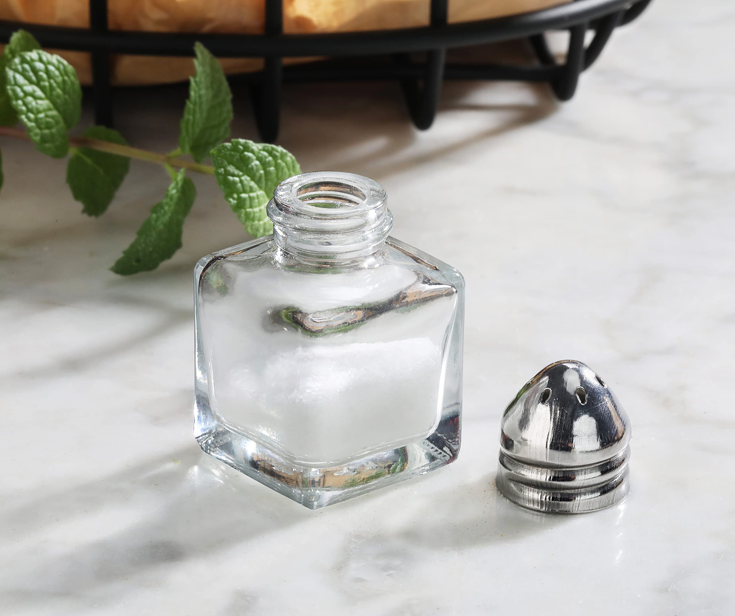 New Star Glass Cube Mini Salt and Pepper Wedding Use with compact design.