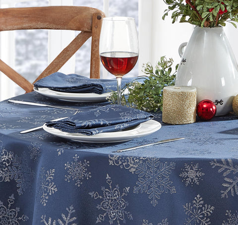 Newbridge edge-drape looks smooth on round, oval, or rectangular tables.