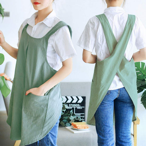 Newgem apron side pockets highlighted for quick access to tools in light green