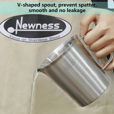 Newness OZ/ML/Cup markings help accurate ingredient prep.