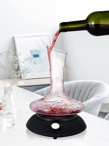 Lead-free crystal decanter offers bright, pristine wine presentation.