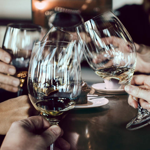 Newward compact wine accessory for parties and gatherings