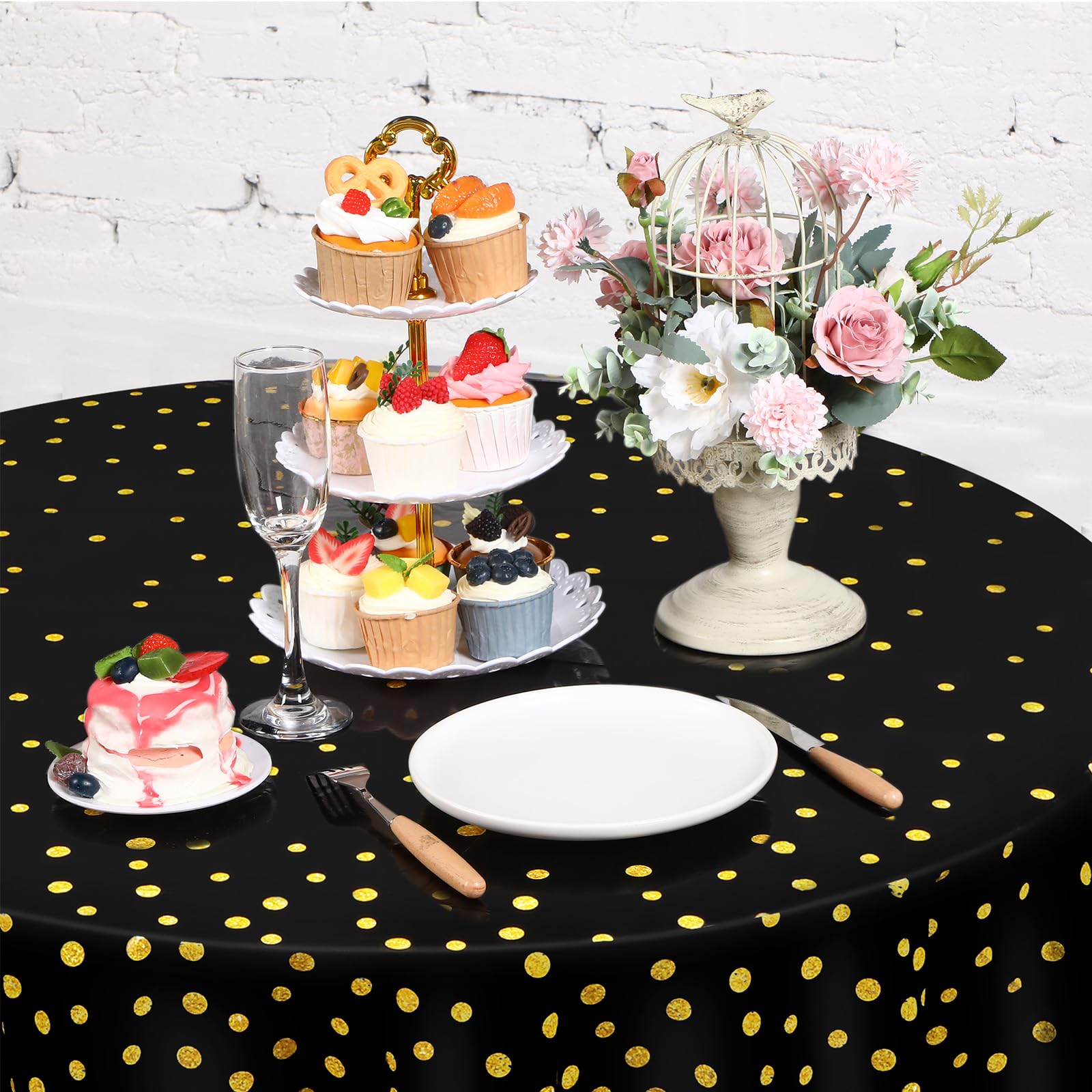 Newwiee pack-of-3 round tablecloths show versatile party coverage