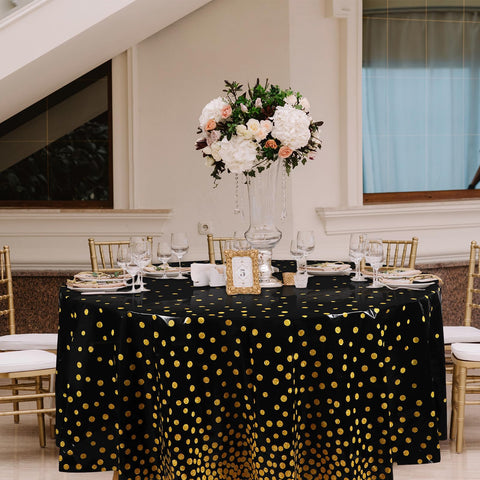 Newwiee wedding-decoration tablecloth adds festive flair to receptions