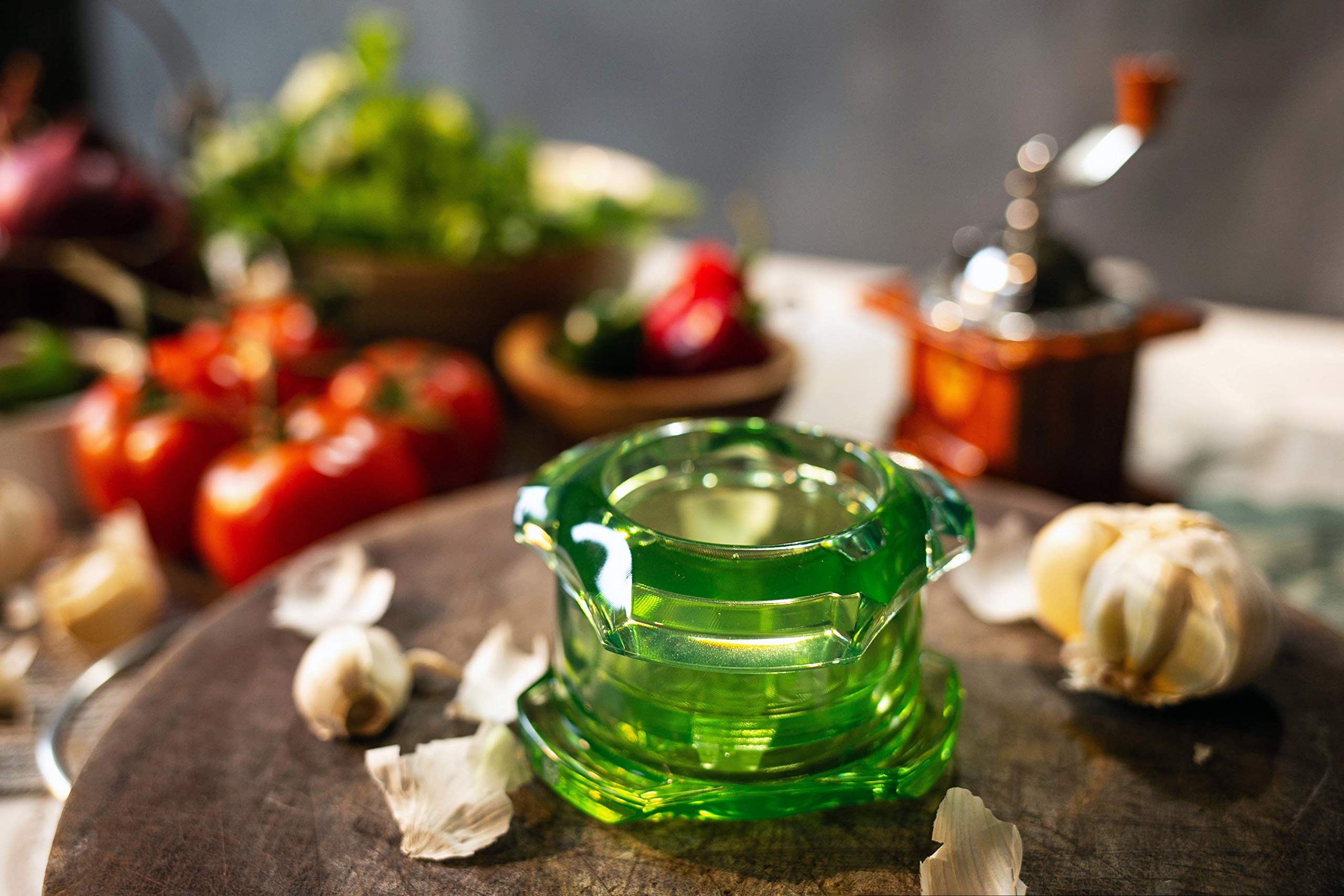 NexTrend clear body reveals contents for quick monitoring while cooking.