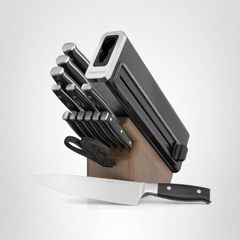 Ninja Foodi NeverDull 14-piece-set covers daily cooking needs.