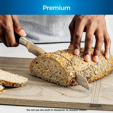 Ninja Foodi NeverDull knife-block-with-sharpener stores blades safely.