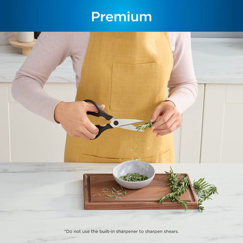 Ninja NeverDull steak knives for restaurant-quality slices at home.