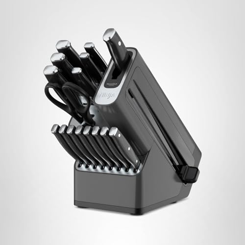 Ninja K32017 knife block and shears complete the premium set.