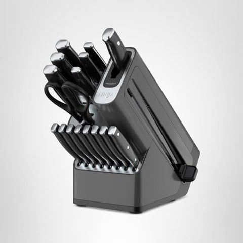 Ninja K32017 knife block and shears complete the premium set.