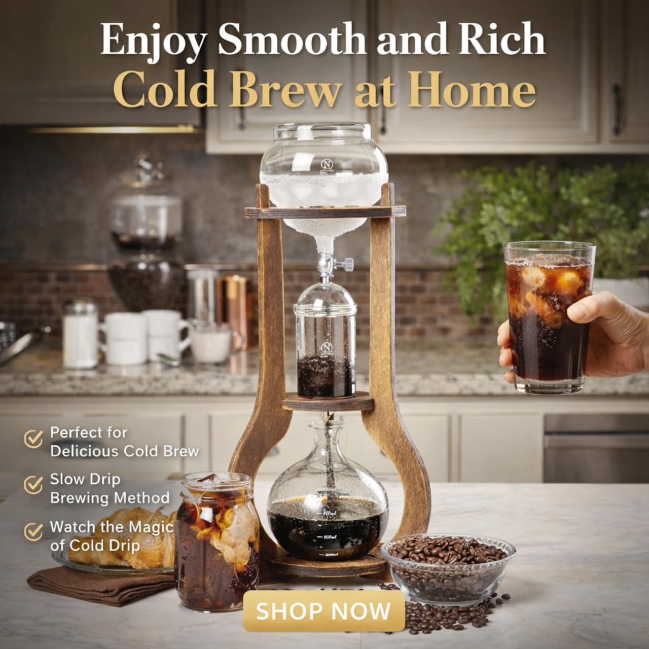 Nispira glass brewing carafe captures the clear cold brew.