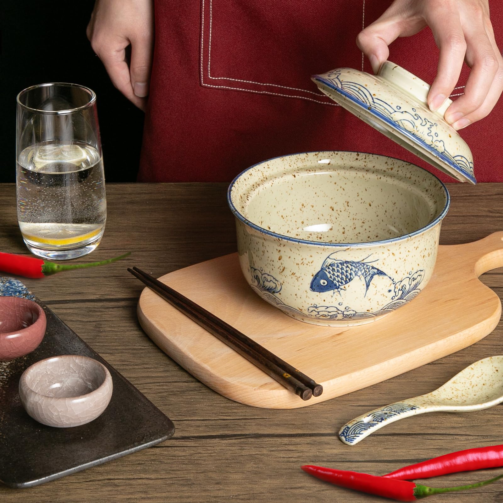 Niturceal ramen bowl anti-spill rim keeps broth contained during sipping.