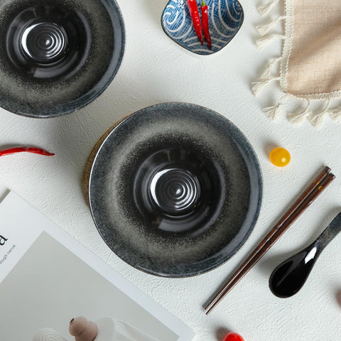Niturceal ramen bowl glaze closeup black, kiln-fired durability