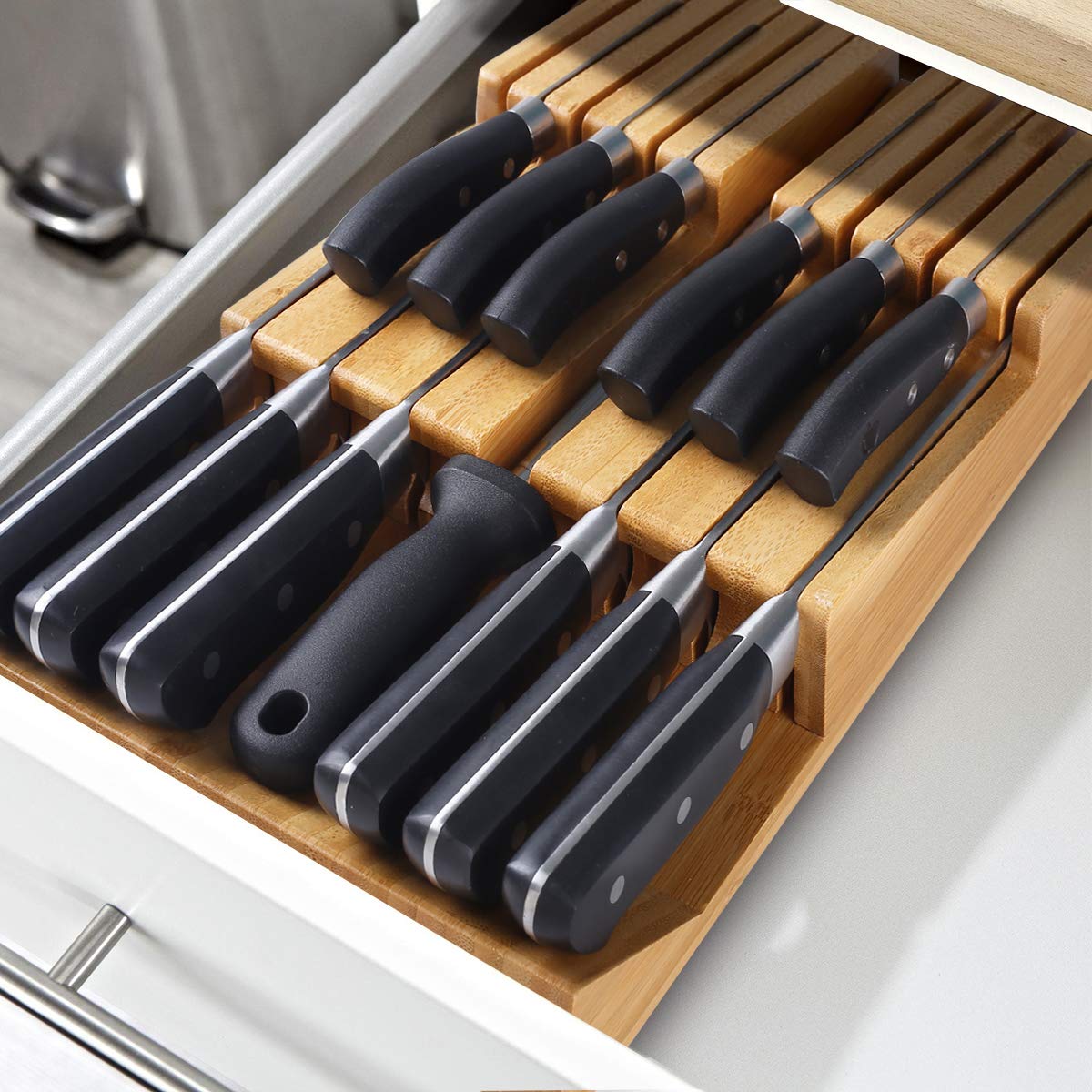 NIUXX drawer organization keeps the kitchen tidy and efficient.