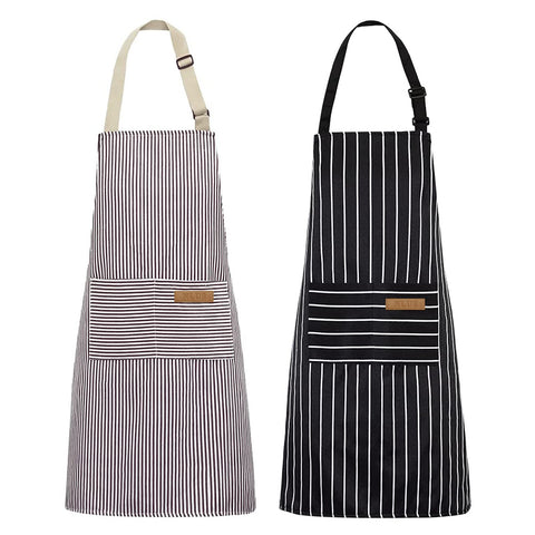 NLUS kitchen apron with two pockets keeps tools and phone within reach.
