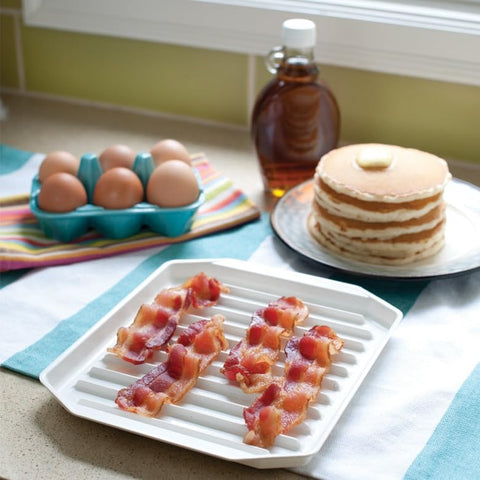 Nordic Ware bacon rack is oven-safe up to 400°F for versatile cooking