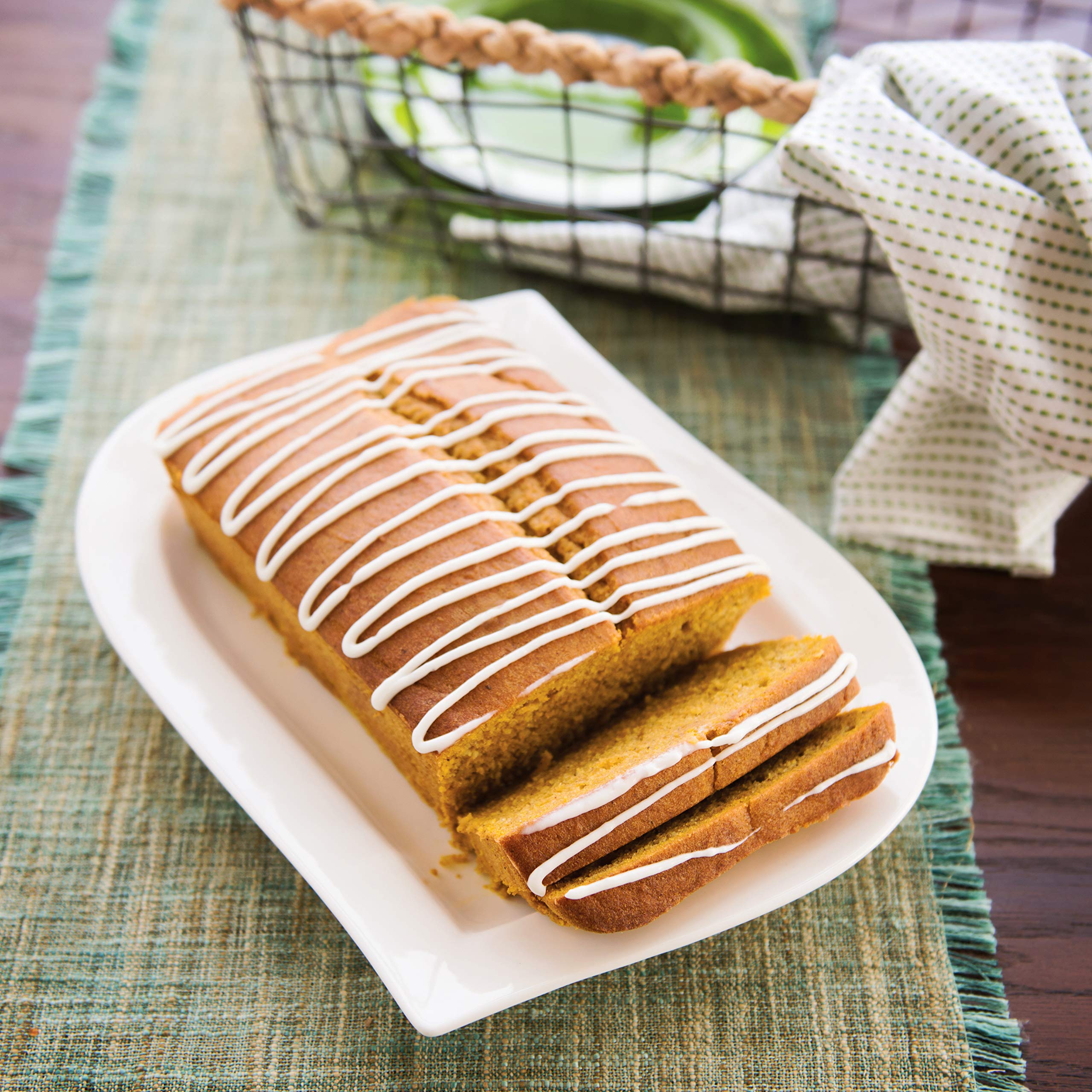 Nordic Ware Naturals loaf pan nonstick surface ensures easy release and quick cleanup.