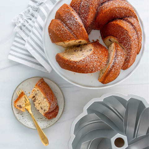 Nordic Ware NW95577 height around 4 inches for tall Bundt cakes
