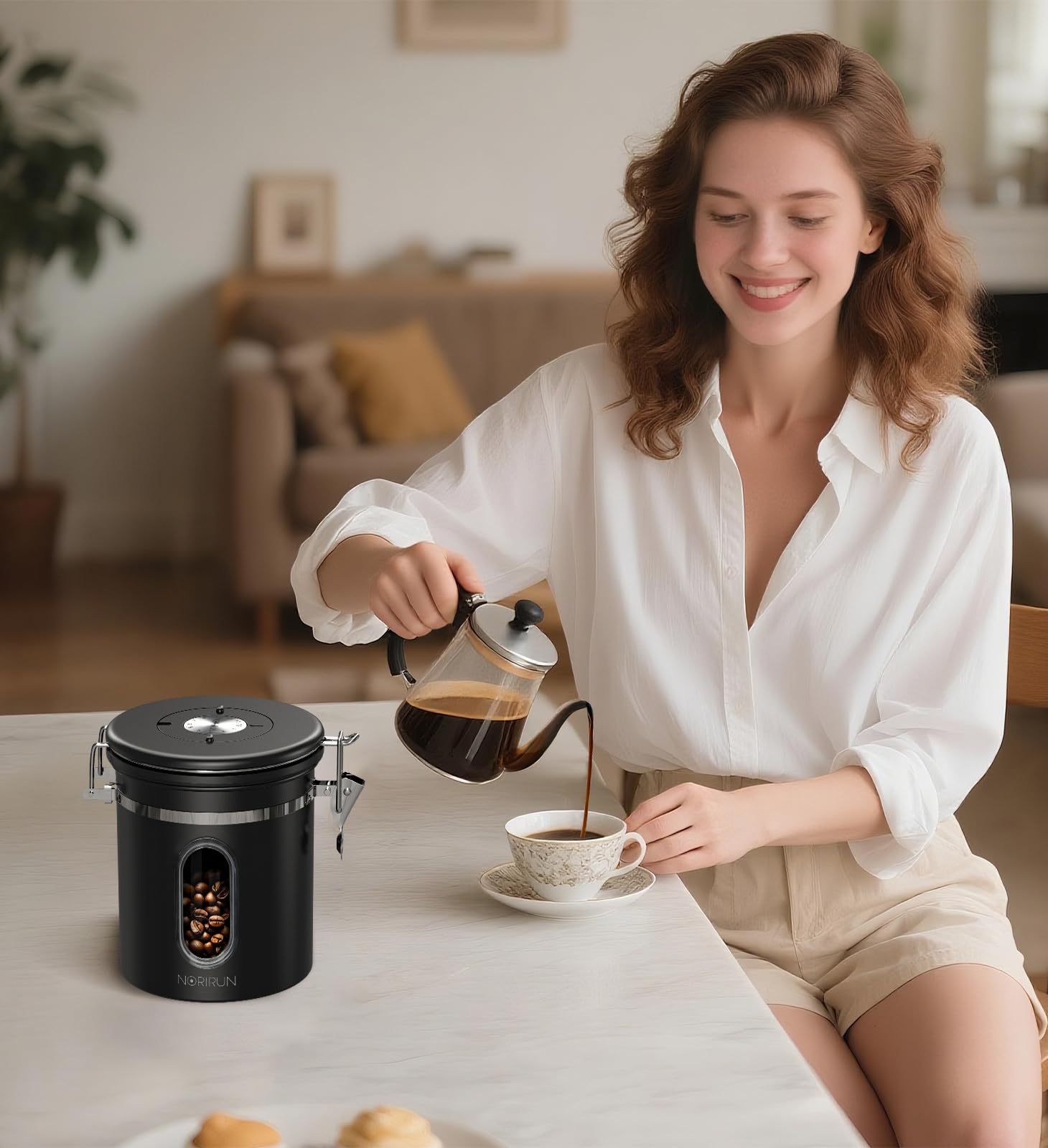 NORIRUN scoop-in-lid provides mess-free dosing for grinders and refills.