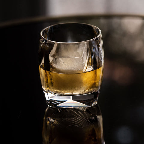 NORLAN Rauk pour view emphasizing premium weight and refined serving feel