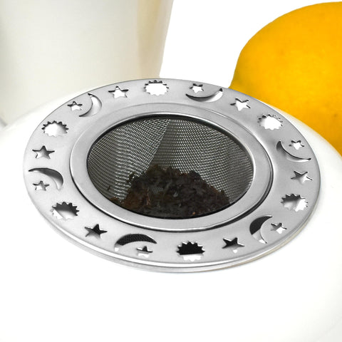 Fits most teacups, mugs, and teapots for versatile brewing with Norpro infuser.