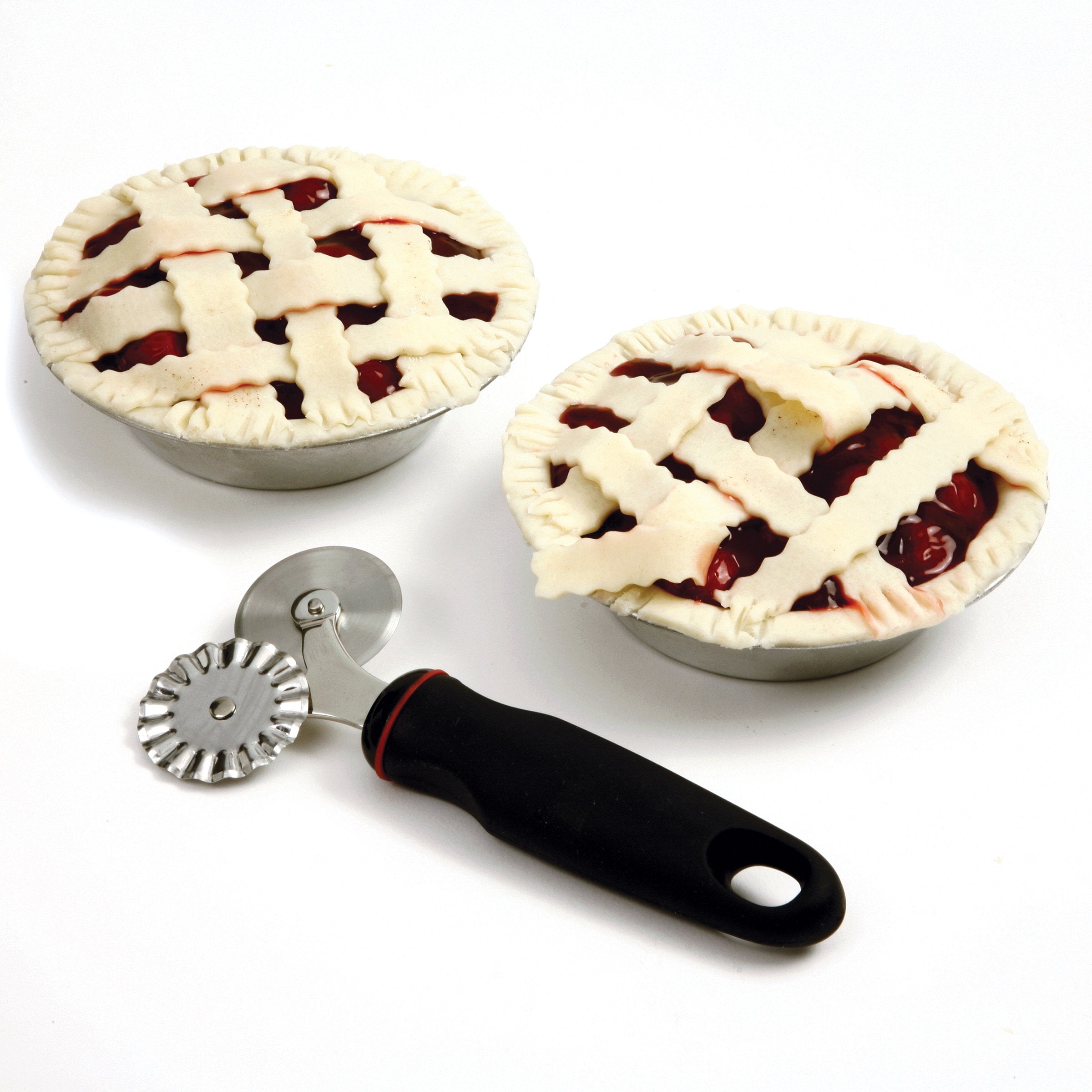 Norpro Grip-EZ pastry/ravioli wheel double-headed edges for scalloped and straight cuts