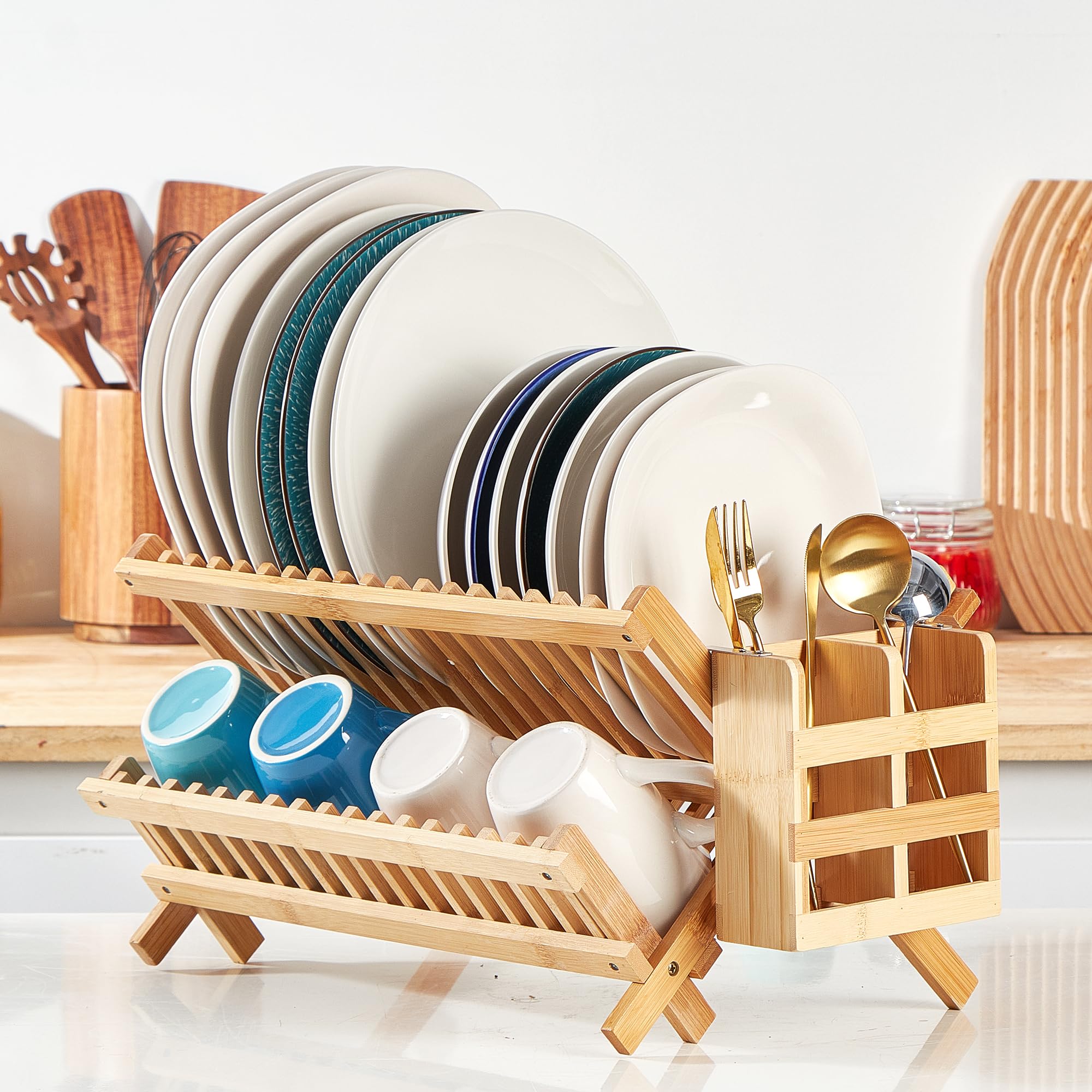 NOVAYEAH 18-slot capacity for plates, bowls, and cutting boards