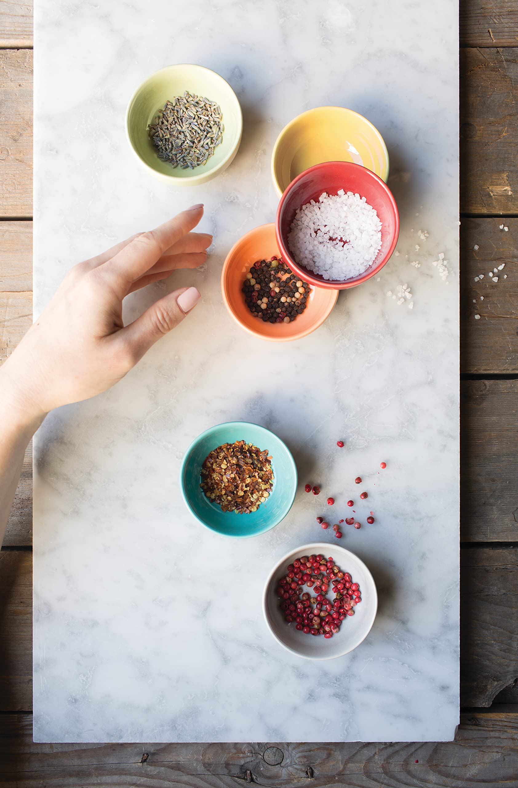 Now Designs Canyon ceramic bowls are microwave-safe for quick prep.