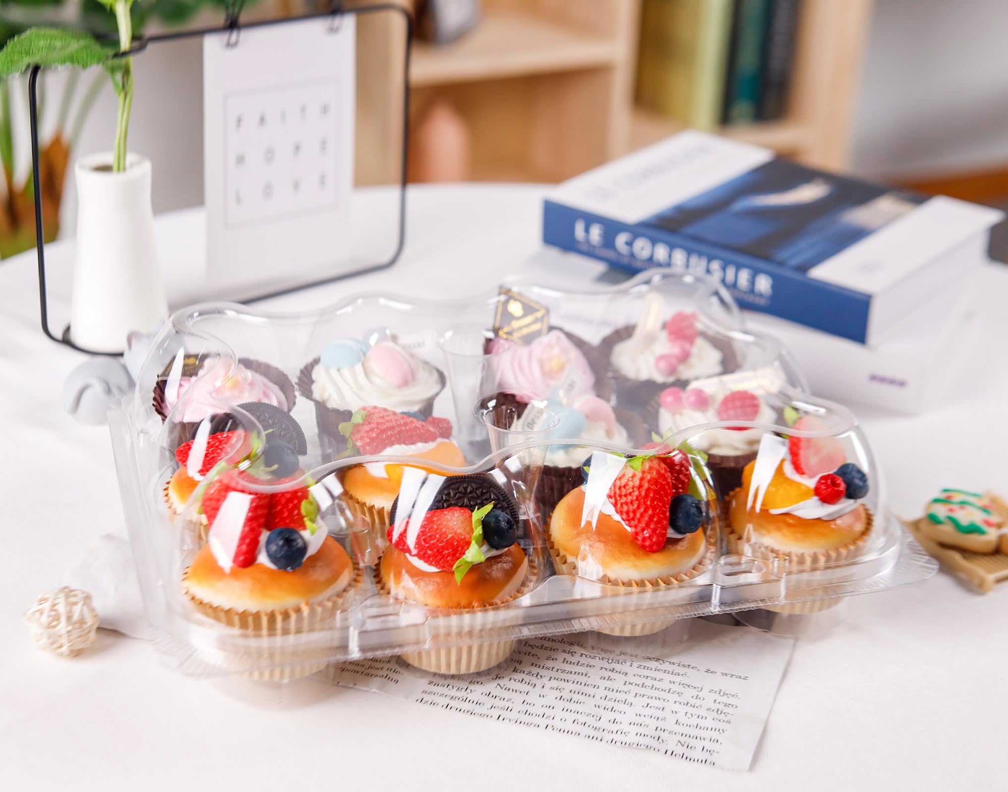 NPLUX cupcake packaging for delivery keeps contents secure during transit
