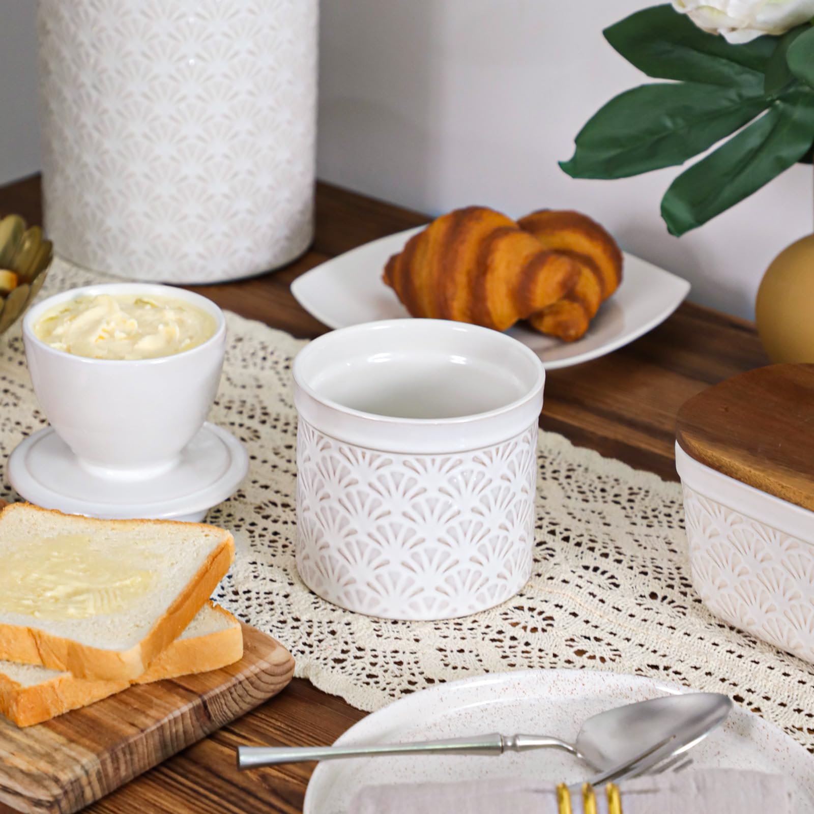 Fits standard 4–8 oz butter sticks for everyday use.