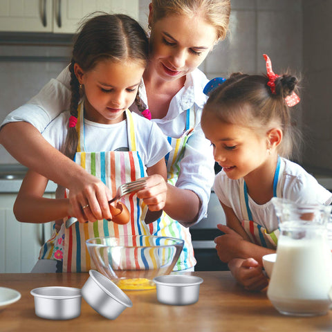 Nuenen aluminum bakeware round molds designed for durable baking