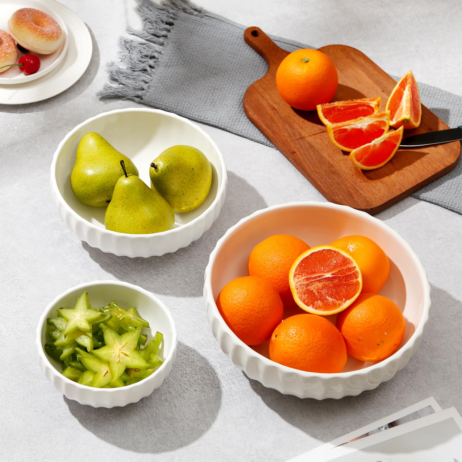 NUTRIUPS Durable porcelain bowls retain heat and feel sturdy in daily use.