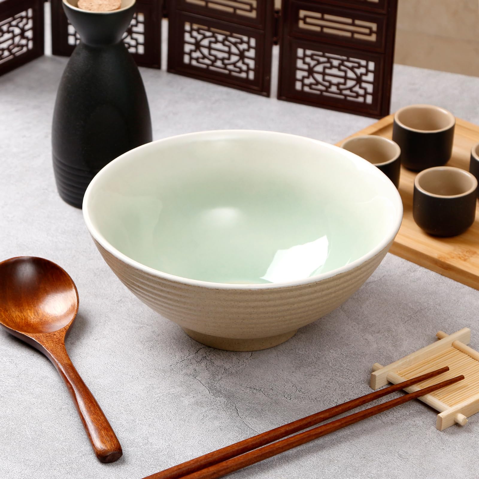 NutriUPS microwave and dishwasher safe ramen bowls for easy care.