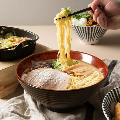 NUTRIUPS 8-inch ramen bowl, microwave-safe for quick meals